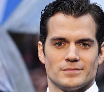 هنری کاویل در نقش جیمز باند بازی نمی کند