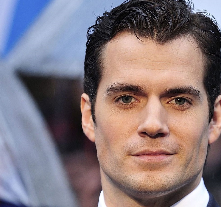 هنری کاویل در نقش جیمز باند بازی نمی کند