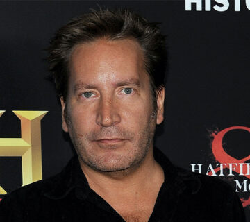 رونان وایبرت بازیگر مطرح بریتانیایی درگذشت