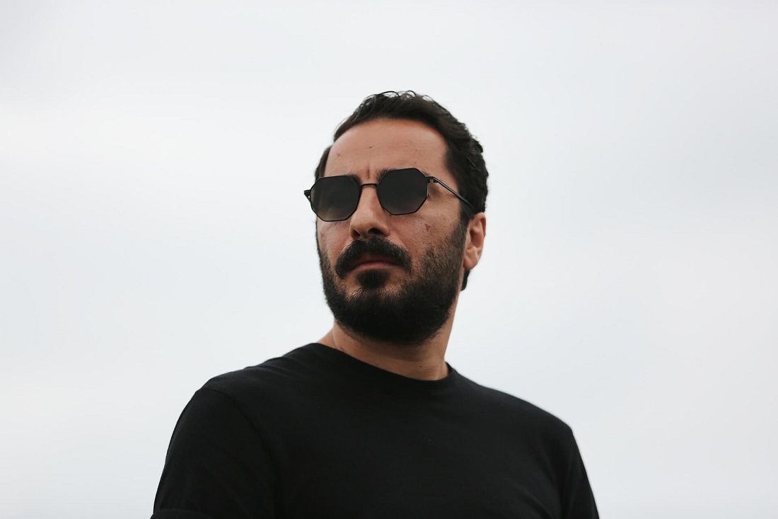 نوید محمدزاده بهترین بازیگر جشنواره اوراسیا شد